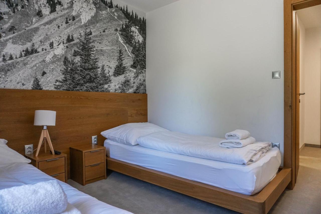 Penzion Deer Valča エクステリア 写真